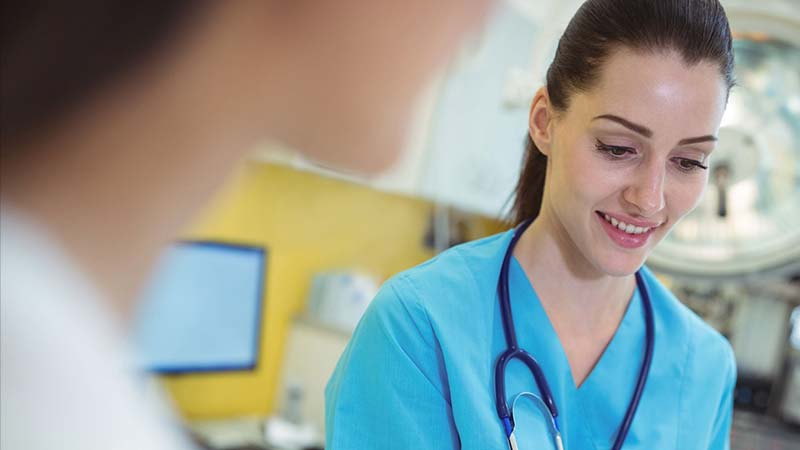 Exploring Effective Addiction Treatments with Medical Support Medical professional discussing addiction treatments in rehab program