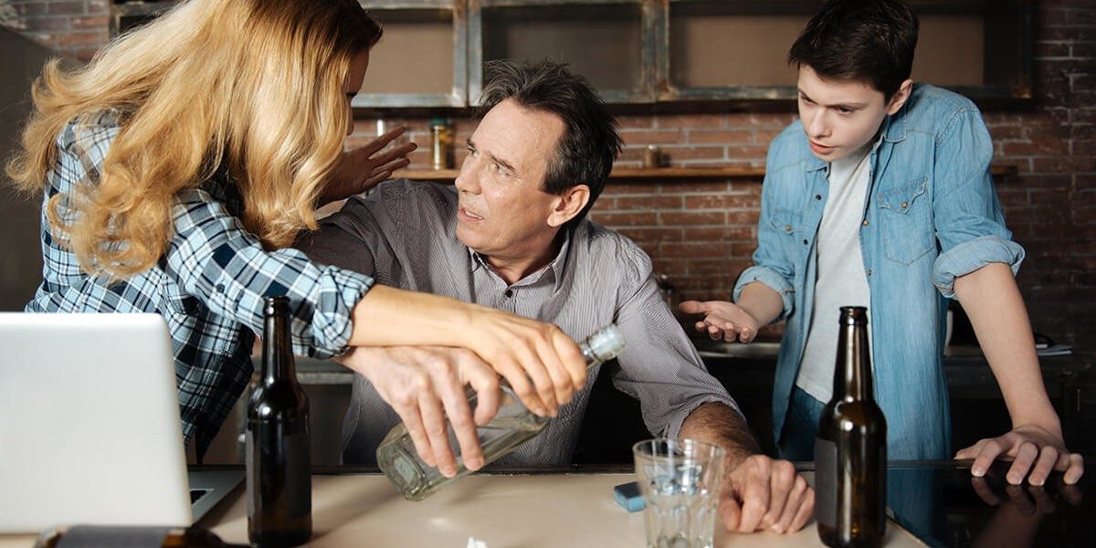 Counselling for Children: Supporting Families in Recovery Family discussing alcohol issues, emphasizing counselling for children